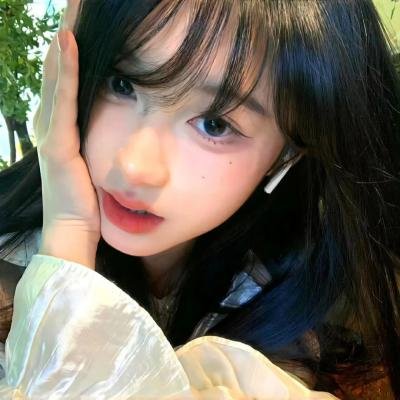 青青河畔草